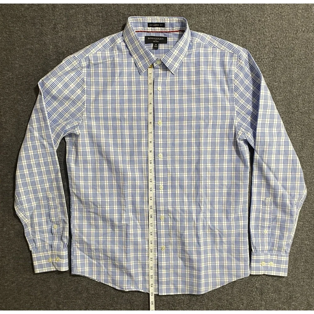 Banana Republic Button Up Dress Shirt Men's Long Sleeve Blue Checked Size M